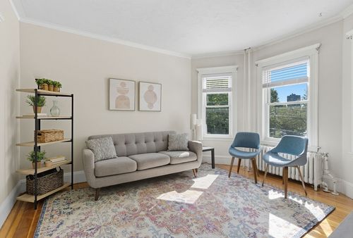 apt-2-20 Rice St, Brookline, MA, 02445-6789 | Card Image