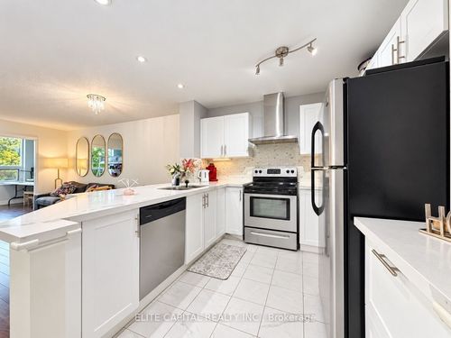 115-326 Major Mackenzie Dr E, Richmond Hill, ON, L4C8T4 | Card Image