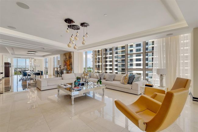 1001N - 9705 Collins Ave, Condo with 3 bedrooms, 3 bathrooms and null parking in Bal Harbour FL | Image 4