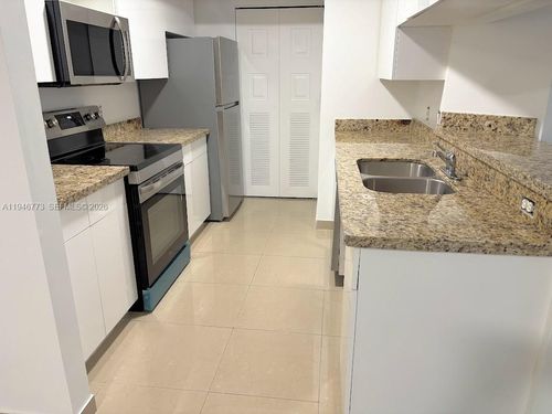 2-103-420 S Park Rd, Hollywood, FL, 33021-8726 | Card Image