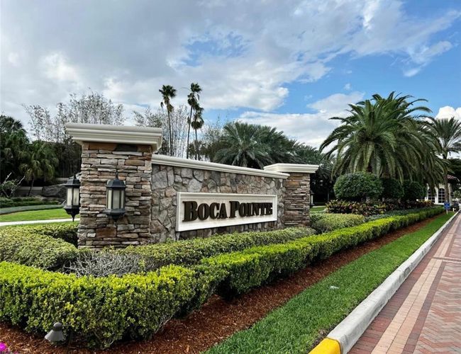 6798 Via Regina, Condo with 3 bedrooms, 3 bathrooms and null parking in Boca Raton FL | Image 33