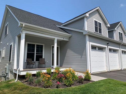 56-25 Salisbury Hill Blvd, Worcester, MA, 01609-4400 | Card Image
