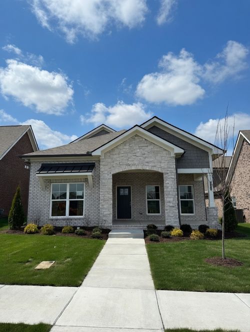 6173 Parkhaven Blvd, Hermitage, TN, 37076-2455 | Card Image
