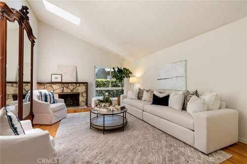 5642 Meinhardt, Westminster, CA, 92683 | Card Image