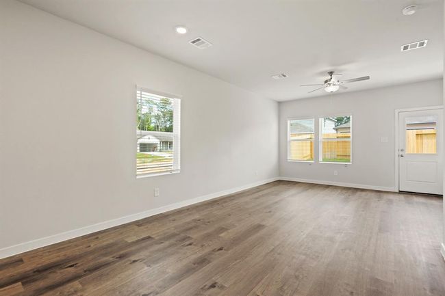 16207 Globetrotter Court, House other with 3 bedrooms, 2 bathrooms and 2 parking in Porter TX | Image 9