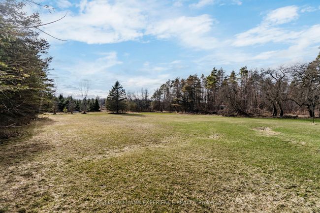 7078 County Rd, House other with 6 bedrooms, 3 bathrooms and 15 parking in Utopia ON | Image 9
