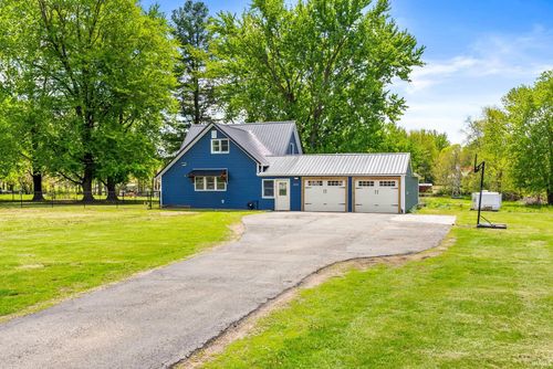 3825 W Old Road 30, Warsaw, IN, 46580-8803 | Card Image