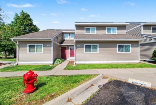 2103 Stone School Cir, Ann Arbor, MI, 48108-2353 | Card Image