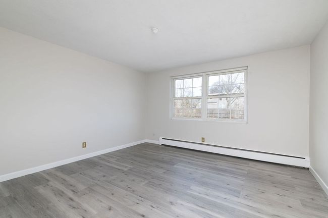 UNIT-10 - 1 Tara Dr, Condo with 1 bedrooms, 1 bathrooms and 1 parking in Weymouth MA | Image 10