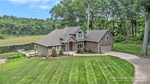 7805 Cougar Dr, Delton, MI, 49046-7554 | Card Image