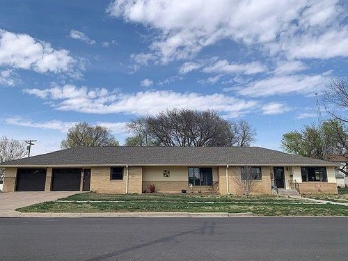 212 W 4th St, Minneapolis, KS, 67467-2109 | Card Image