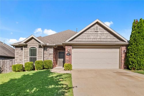 3077 N Downs Ave, Fayetteville, AR, 72704-5017 | Card Image