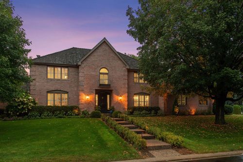 10500 Niblick Ln, Eden Prairie, MN, 55347-2951 | Card Image
