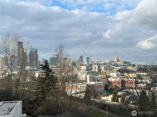 a-1015 Sturgus Ave S, Seattle, WA, 98144-2709 | Card Image