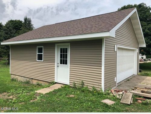 15 Jackson St, Monroeville, OH, 44847-9505 | Card Image