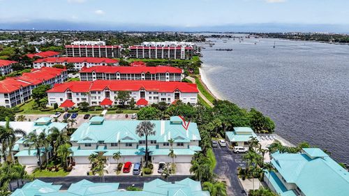 169 Barefoot Cv, Hypoluxo, FL, 33462-6509 | Card Image