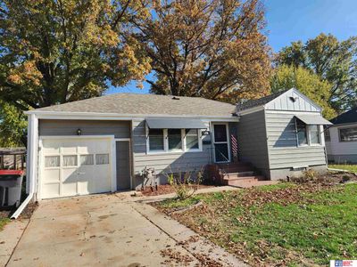 228 S 20th Street, House other with 2 bedrooms, 1 bathrooms and 1 parking in Beatrice NE | Image 1