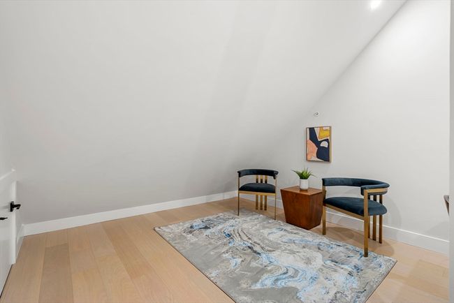 5 - 145 Warren St, Condo with 2 bedrooms, 3 bathrooms and null parking in Newton MA | Image 29