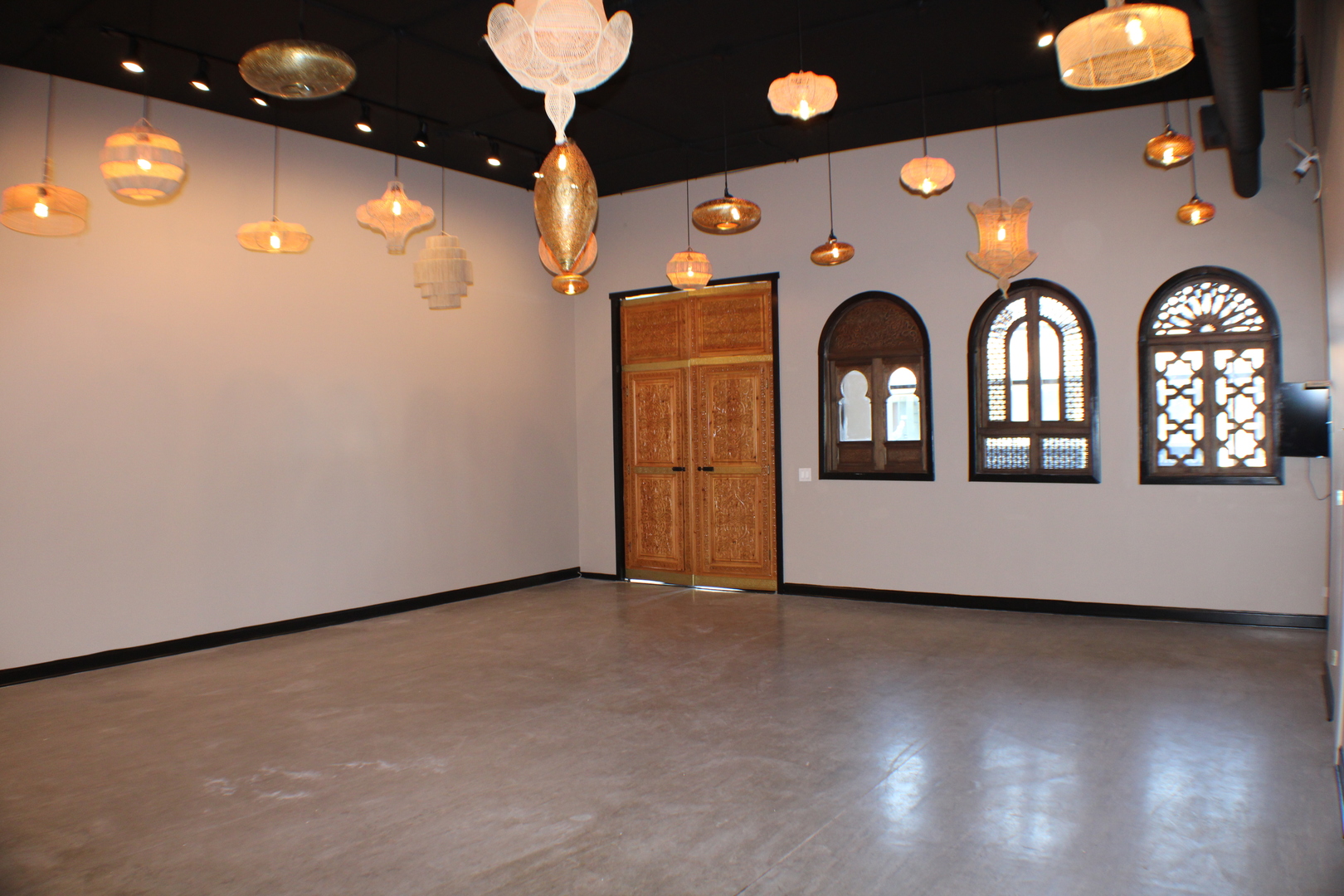 Commercial Sale in Chicago 3