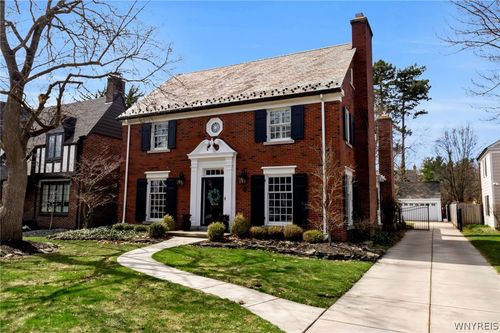 217 Brantwood Rd, Amherst, NY, 14226-4305 | Card Image