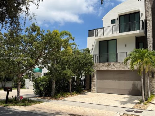 106 Ne 16th Ter, Fort Lauderdale, FL, 33301-3816 | Card Image