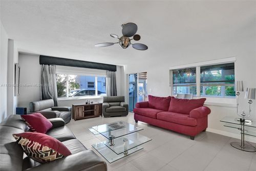 apt-30a-141 10th Ave, Hallandale Beach, FL, 33009-4402 | Card Image