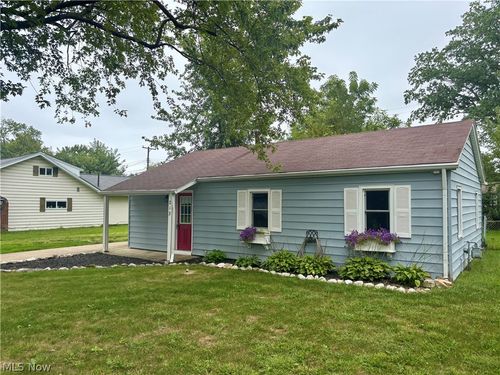 213 Harcourt Rd, Vermilion, OH, 44089-2247 | Card Image