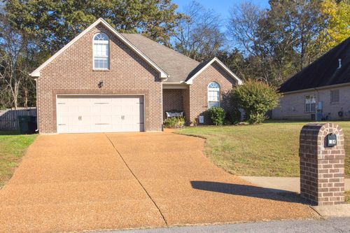 304 Sheffield Dr, White House, TN, 37188-4095 | Card Image