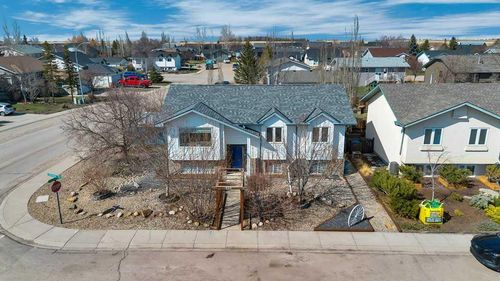 191 Strathaven Cres, Strathmore, AB, T1P1N5 | Card Image