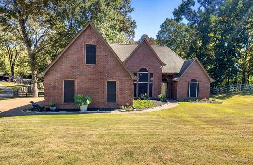 90 Country Forest Dr, Oakland, TN, 38060-4059 | Card Image