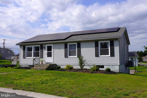 85 E Locust Ln, NEW OXFORD, PA, 17350-9545 | Card Image