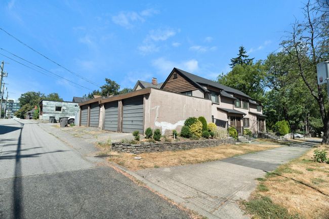 314 W 12 Th Avenue, House other with 4 bedrooms, 3 bathrooms and 4 parking in Vancouver BC | Image 14