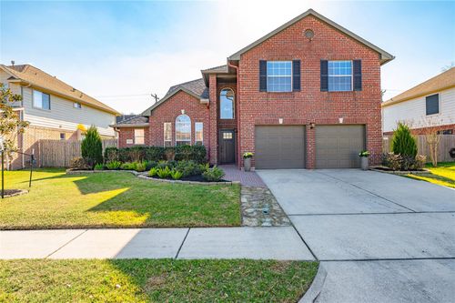1104 Lake Shore Dr, Pearland, TX, 77581-6787 | Card Image