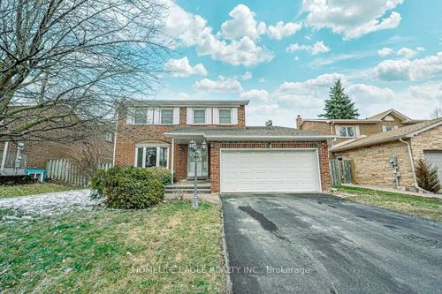 95 Kingston Rd, Newmarket, ON, L3Y5W9 | Card Image