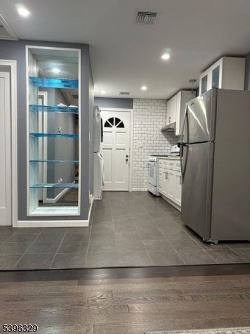 16 Mount Arlington Rd, Ledgewood, NJ, 07852-9505 | Card Image