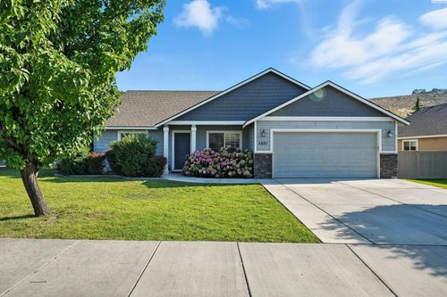 5801 W 19th Ave, Kennewick, WA, 99338-2187 | Card Image