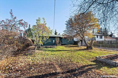 West-Facing Yard | Image 2