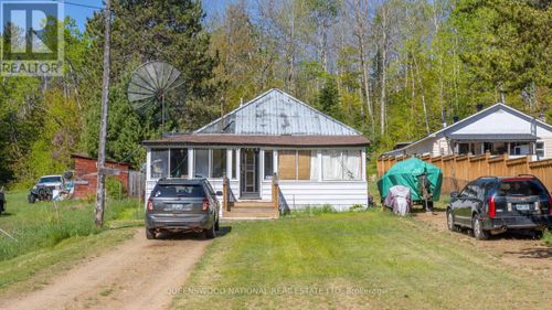 29 Victoria St, Madawaska, ON, K0J2C0 | Card Image
