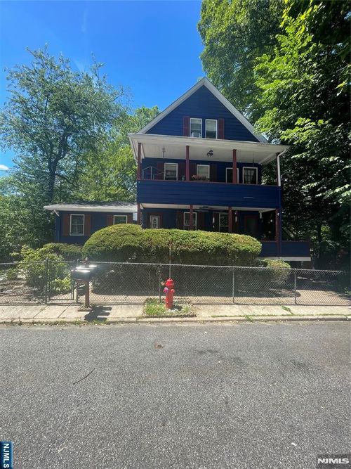 55 Garden Ave, Hawthorne, NJ, 07506-1518 | Card Image