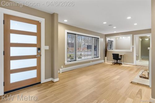 25500 Waycross, Southfield, MI, 48033-2242 | Card Image