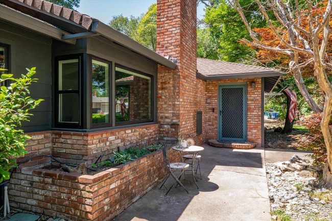 2551 S Waverly Ave, House other with 3 bedrooms, 2 bathrooms and null parking in Redding CA | Image 35