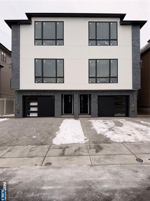 228 Washington Place, Cliffside Park, NJ, 07010 | Card Image