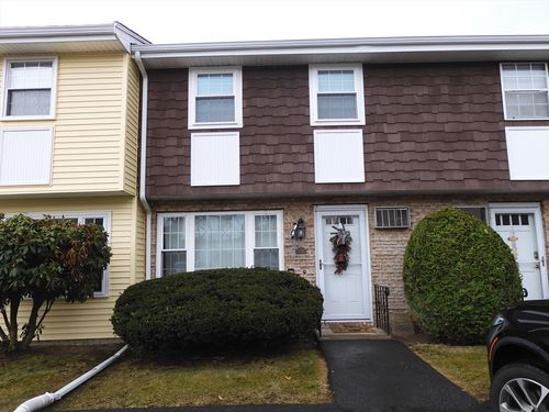apt-5b-945 Riverside Dr, Methuen, MA, 01844-6714 | Card Image