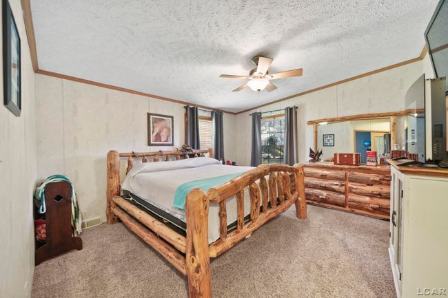 Primary Bedroom | Image 10