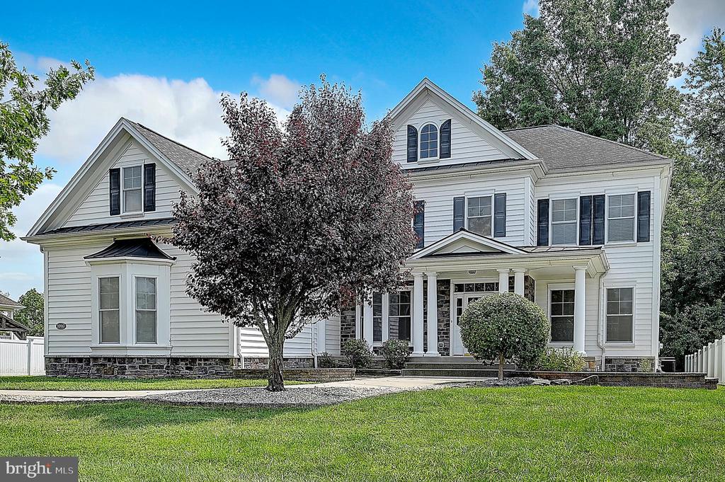 Essex Dr, Bensalem, PA 19020