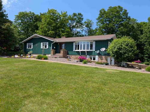 1428-117642 Windfall Hill Rd, Athens, WI, 54411-5111 | Card Image