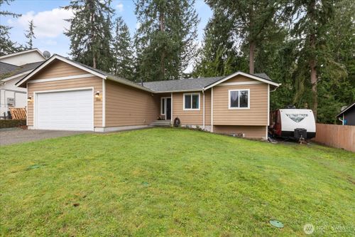 7882 Blakely Ave, Clinton, WA, 98236-9201 | Card Image