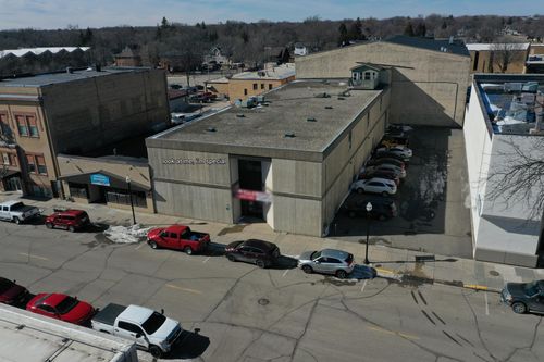 m-314 5th St Sw, Willmar, MN, 56201-3214 | Card Image