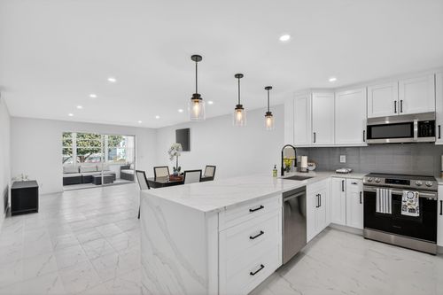 201-2300 Ne 1st Ln, Boynton Beach, FL, 33435-1953 | Card Image