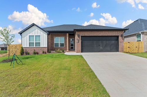 1808 Edwards St, Pea Ridge, AR, 72751-4066 | Card Image